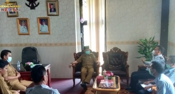 Sekretaris DPRD menyambut baik dan akan mendukung penuh adanya JDIH sebagai wadah informasi bagi masyarakat Bengkulu Tengah