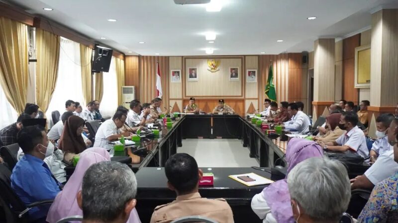 Keberangkatan rombongan Gubernur ke Pulau Enggano saat ini belum bisa terlaksana