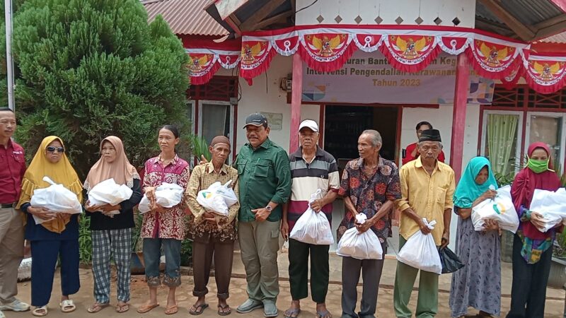 Bupati Bengkulu utara Ir.H.Mian berharap melalui bantuan itu bisa mengurangi pengeluaran pangan bagi masyarakat