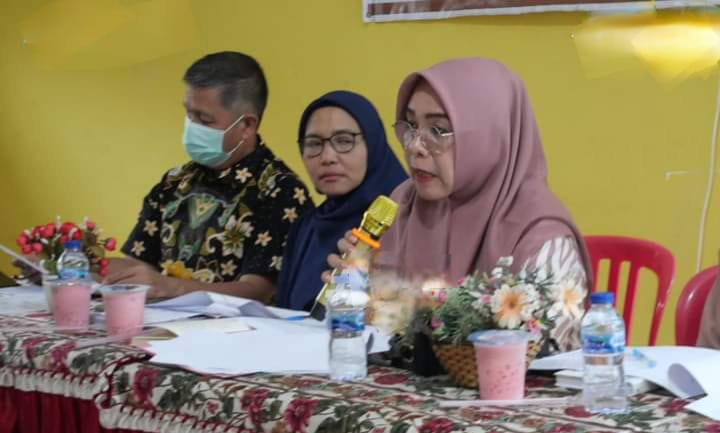 Kepala DPPKB Kabupaten Bengkulu Utara, Nova Hendriani, SKM. MM,