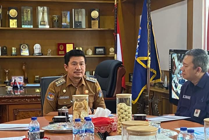 Kunjungan kerja sekaligus audiensi Kepala Balai Besar Badan Pengawas Obat dan Makanan (BPOM) Bengkulu di ruang kerja Bupati Bengkulu Utara
