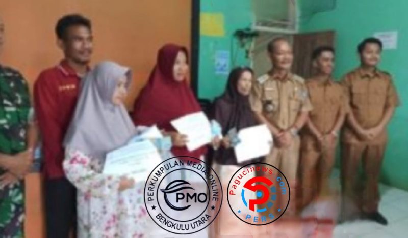 Pemdes Karya Pelita bagikan BLT DD ke 3 Keluarga Penerima Manfaat.