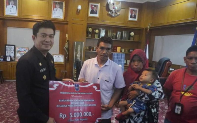 Bupati Bengkulu Utara Arie Septia Adinata