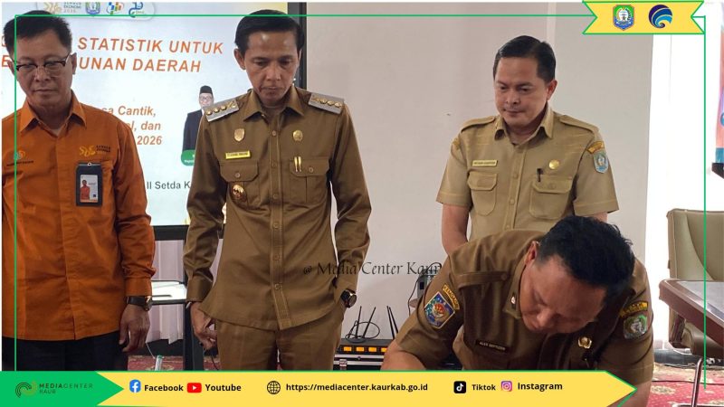 Bupati Kaur Gusril Pausi