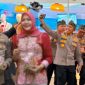 Ketua Cabang Bhayangkari Bengkulu Utara di sisi Kapolda Bengkulu mencerminkan komitmen kuat dalam mendukung penuh pengembangan Usaha Mikro, Kecil, dan Menengah